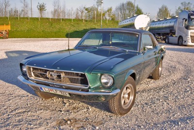 `67 Ford Mustang