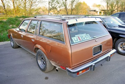 31-Olds-Cutlass-Cruiser.jpg