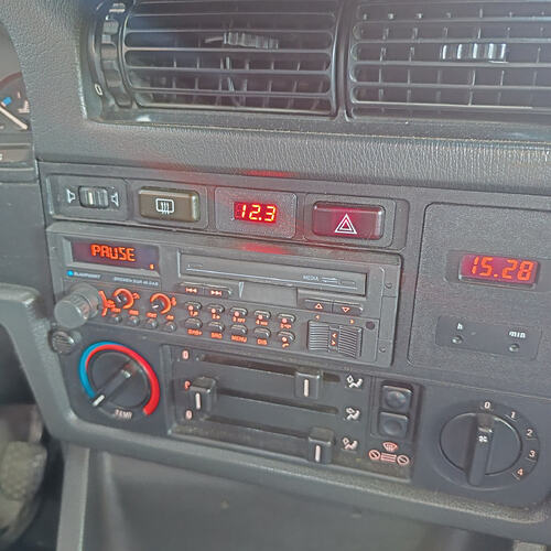 1000031045