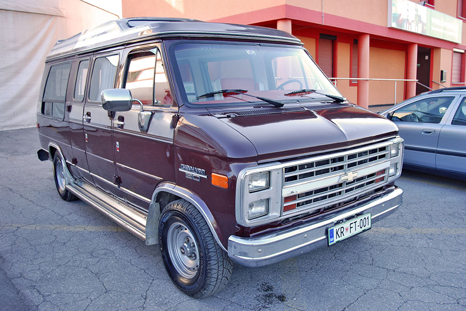 28-Chevy-Van.jpg