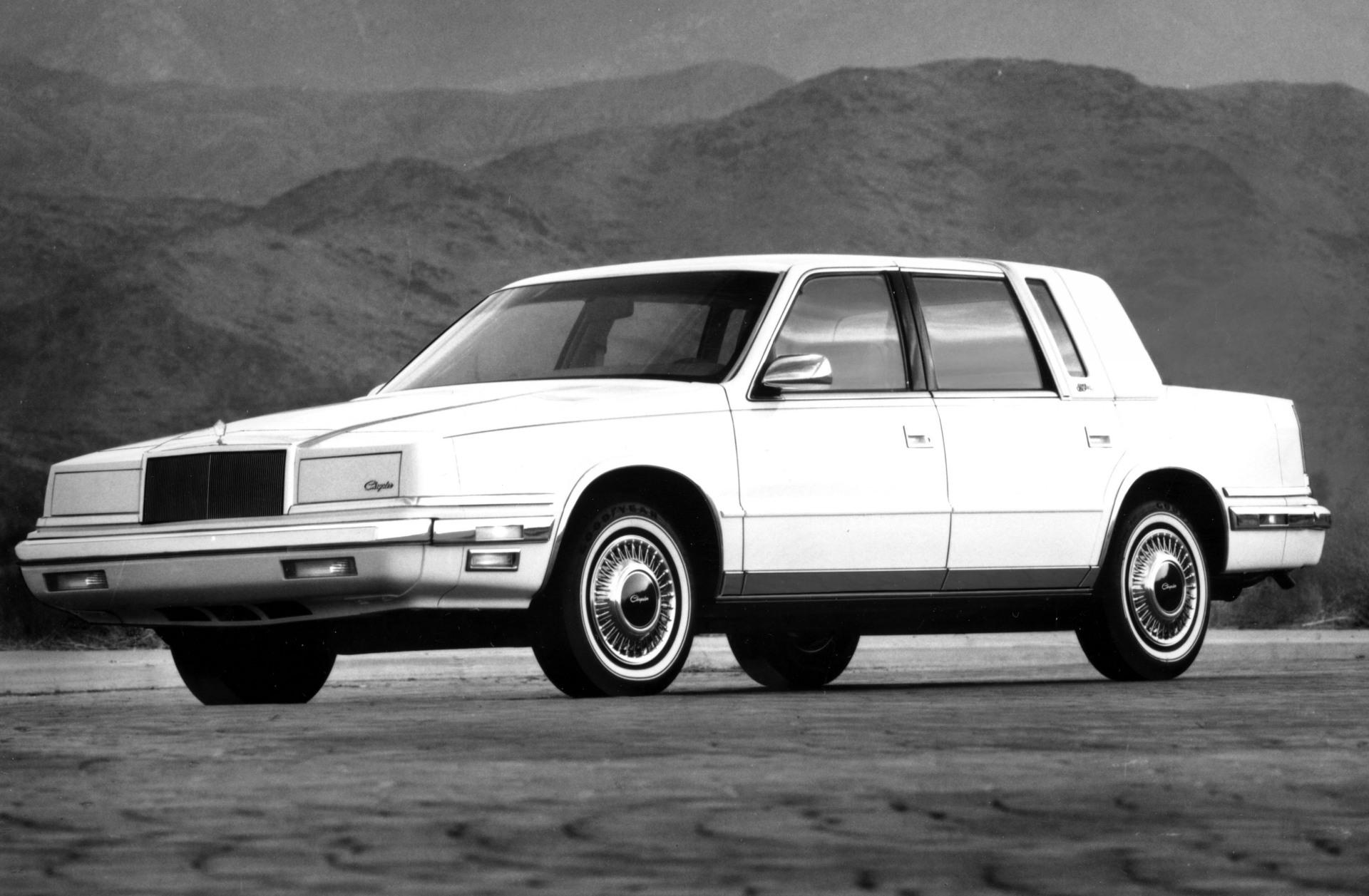 1990-Chrysler-New-Yorker-Image-01.jpg