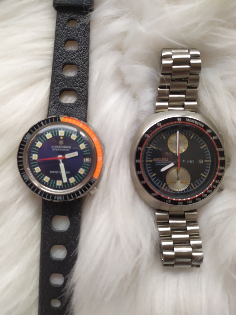 Seiko UFO in Junghans Dato-Chron.jpg