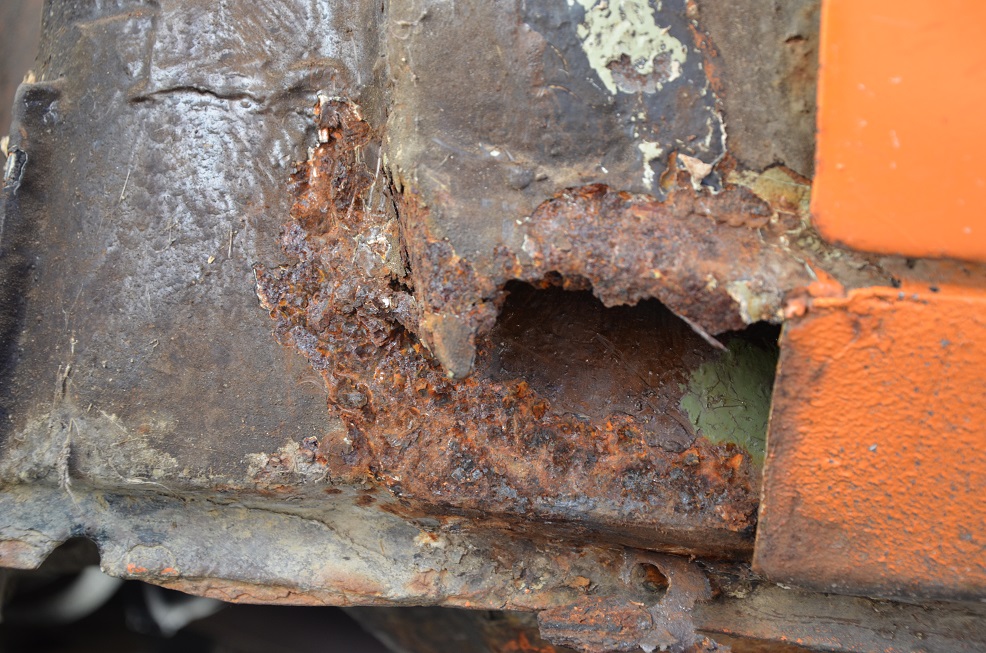 notranji levi blatnik.jpg